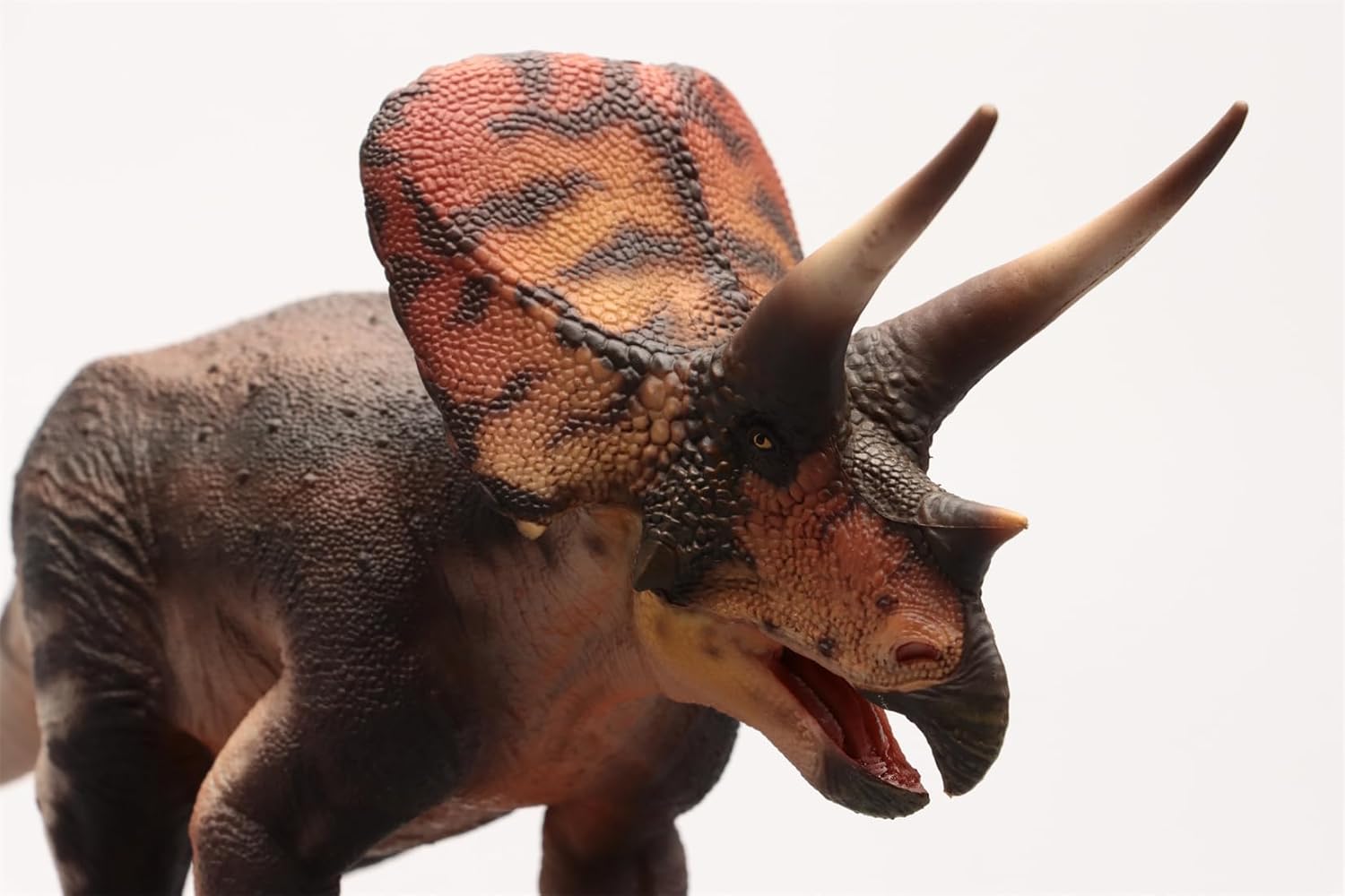 1:35 Scale Torosaurus Model Dinosaur Figure (Brown)