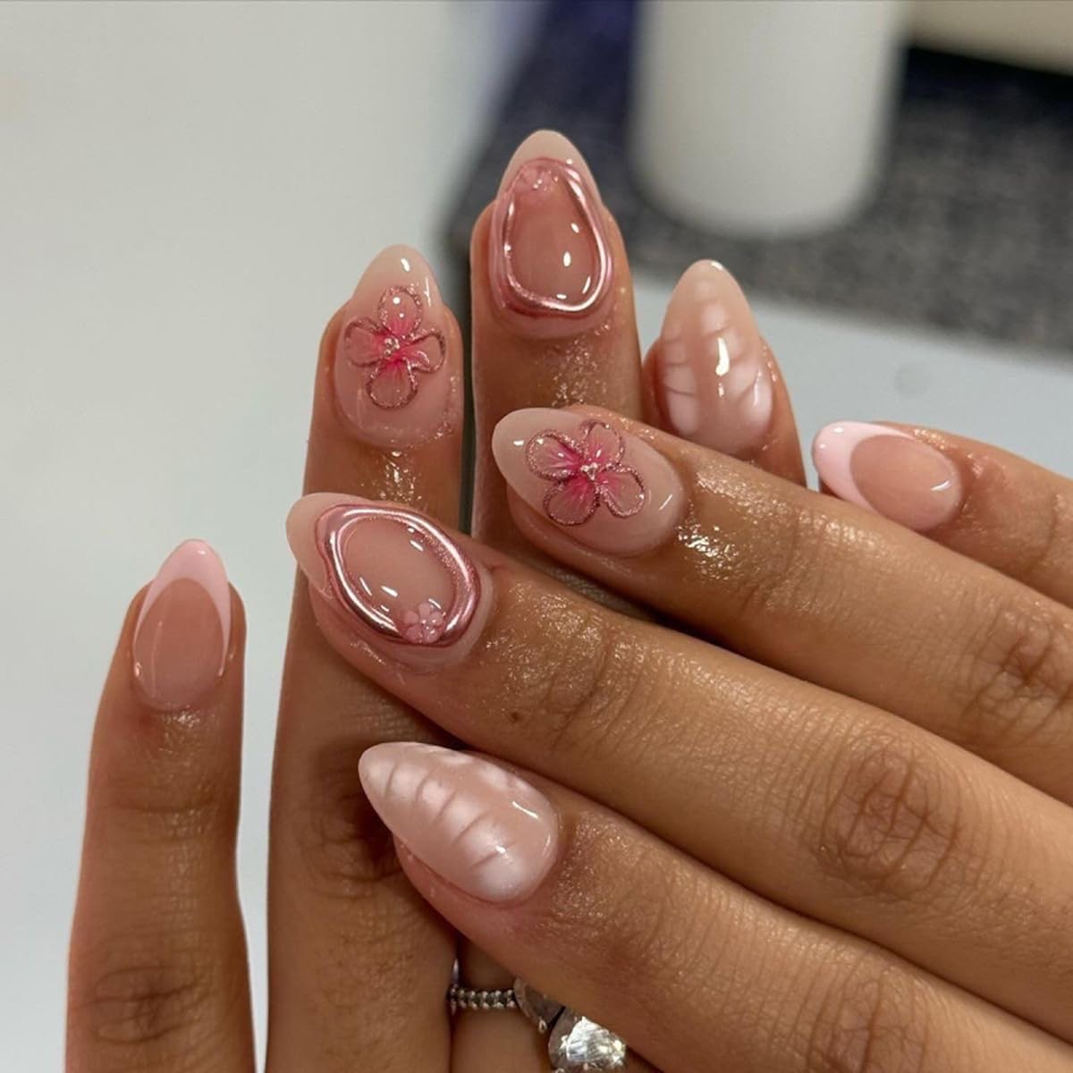 YEFIUO Press on Nails Kit - Pink French Almond Tips