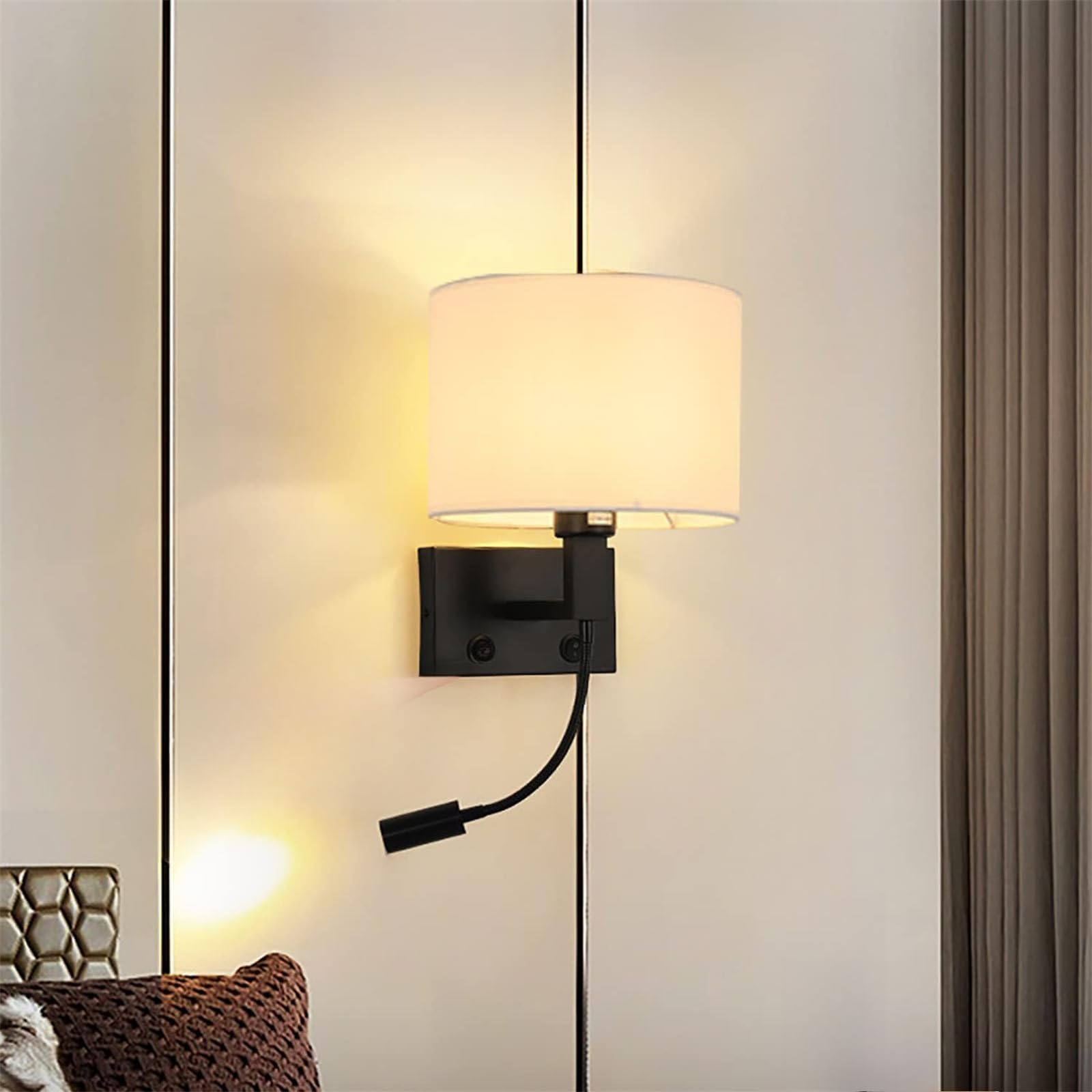 Lámpara de pared con doble interruptor y foco LED giratorio negro para hotel 8