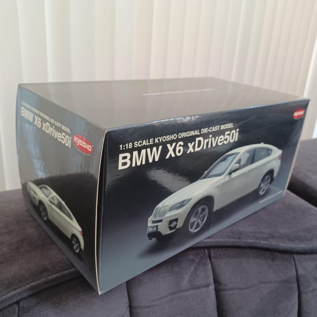 おもちゃ 1/18 京商 BMW X6 xDrive 50i ミニカー ホワイト