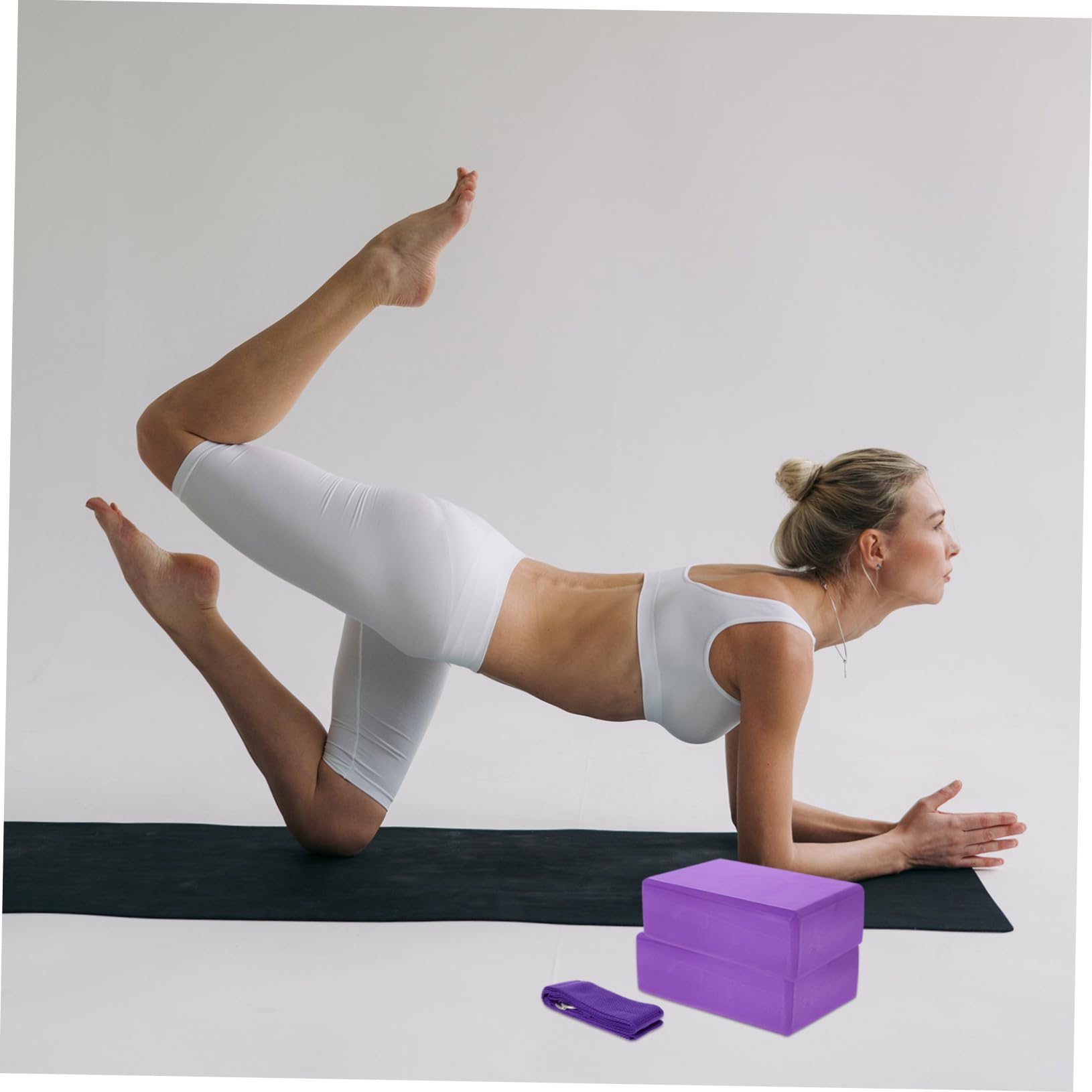 POPETPOP Set 3 Pezzi Blocchi Yoga in Schiuma Antiscivolo Con Fascia Elastica Regolabile, Accessori Yoga Compatti e Portatili Per Pilates, Stretching e Supporto Per Polsi Durante Allenamento Fitness