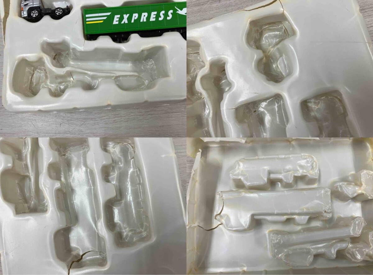 Amazon.co.jp: トミカ つなぎかえて遊べる ロングトレーラーセット【箱