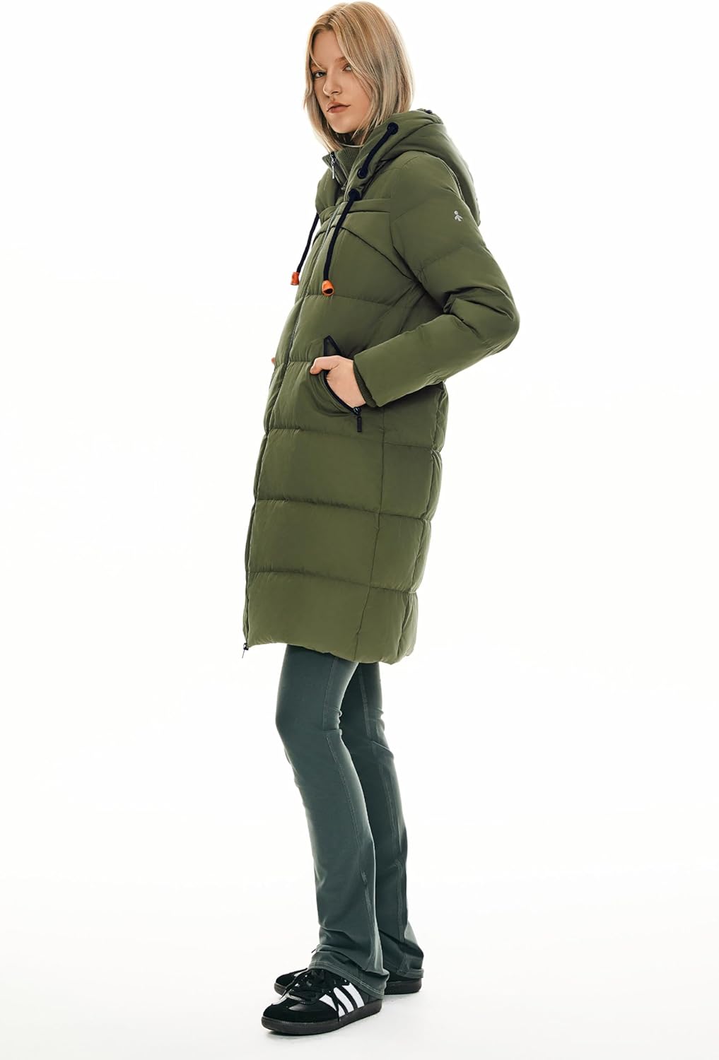 Orolay Women’s Thickened Winter Down Coat Hooded Puffer Long Jacket with Pocket