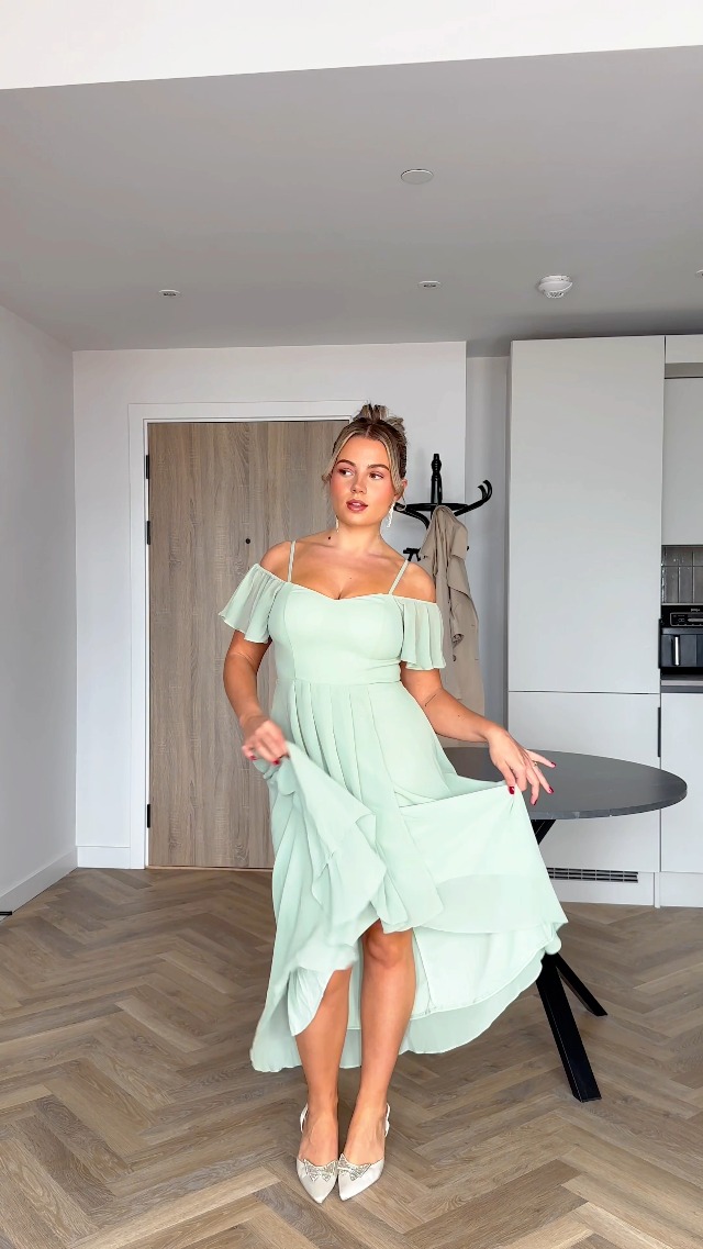Robe DInvité De Mariée Au Genou Manches Courtes High Low Bretelles Chic Bordeaux 52 Rouge  87d53bf5 7add 55fa 81fb 5c2f4c9b8e74