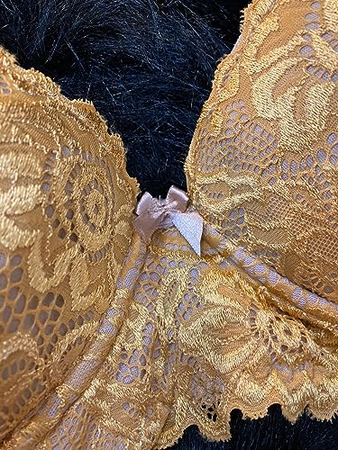 Conjunto de Lingerie com Bojo e Calcinha Grande em Renda (Dourado, G)