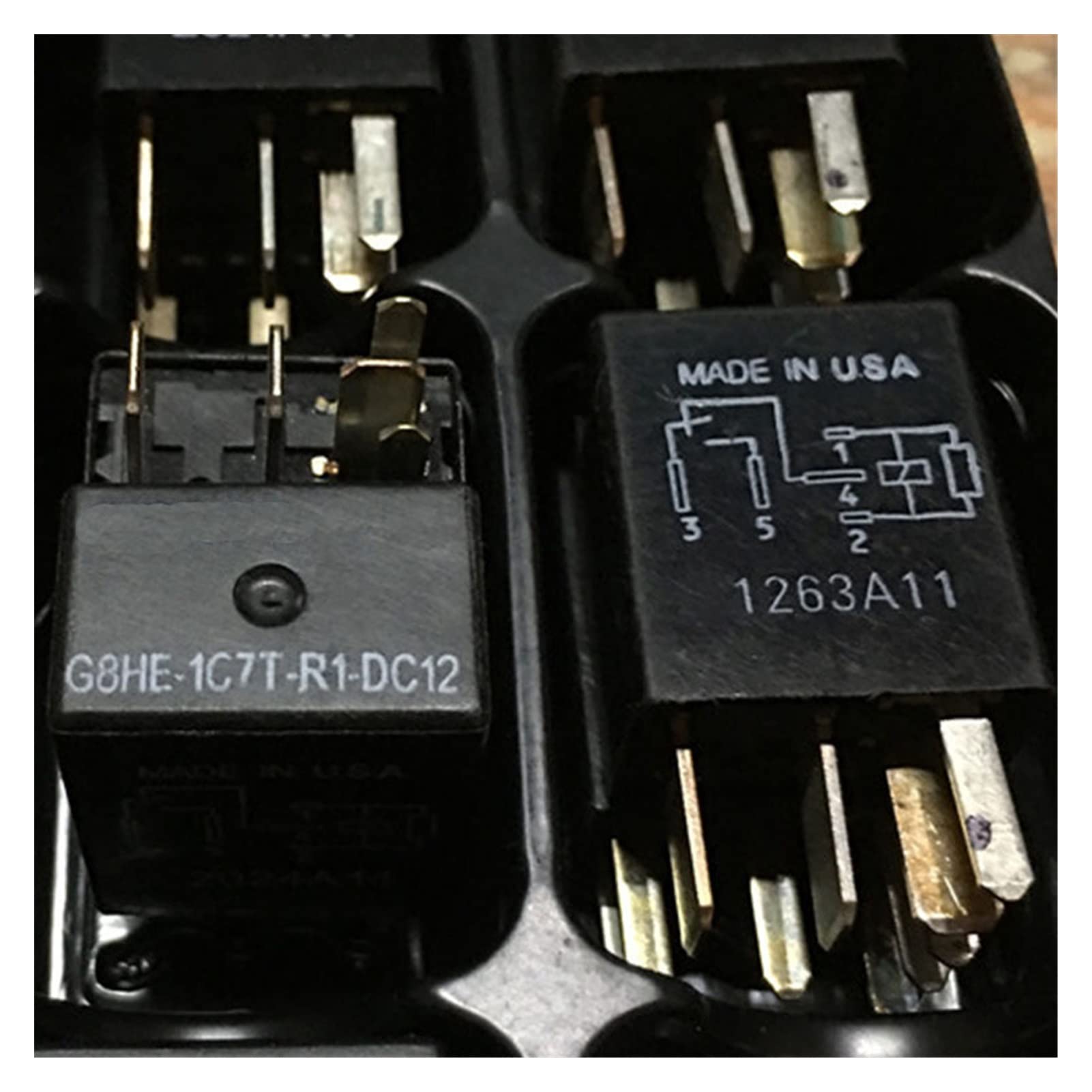 Relé G8HE-1C7T-R1-DC12 12V evita apagones eléctricos por alta corriente