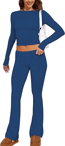 MISSACTIVER Conjunto básico de dos piezas para mujer, camiseta corta de manga larga y pantalones acampanados de tiro bajo, conjunto de 2 piezas para