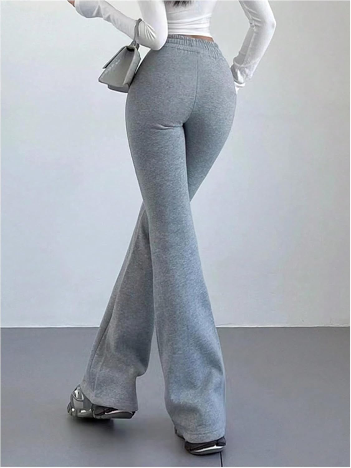 GORGLITTER Women's Flared Baggy Sweatpants Y2K Fall Wide Leg High Waist Jogger Travel Yoga Sweat Pants - Image 3