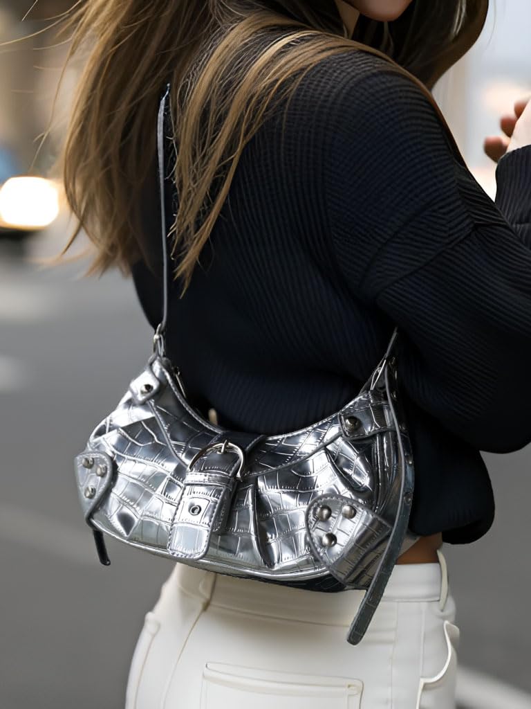 MadGrandeur Small Silver Purse for Women, Y2k Aesthetic Hobo Bag, Metallic Bolso De Hombro Para Mujer