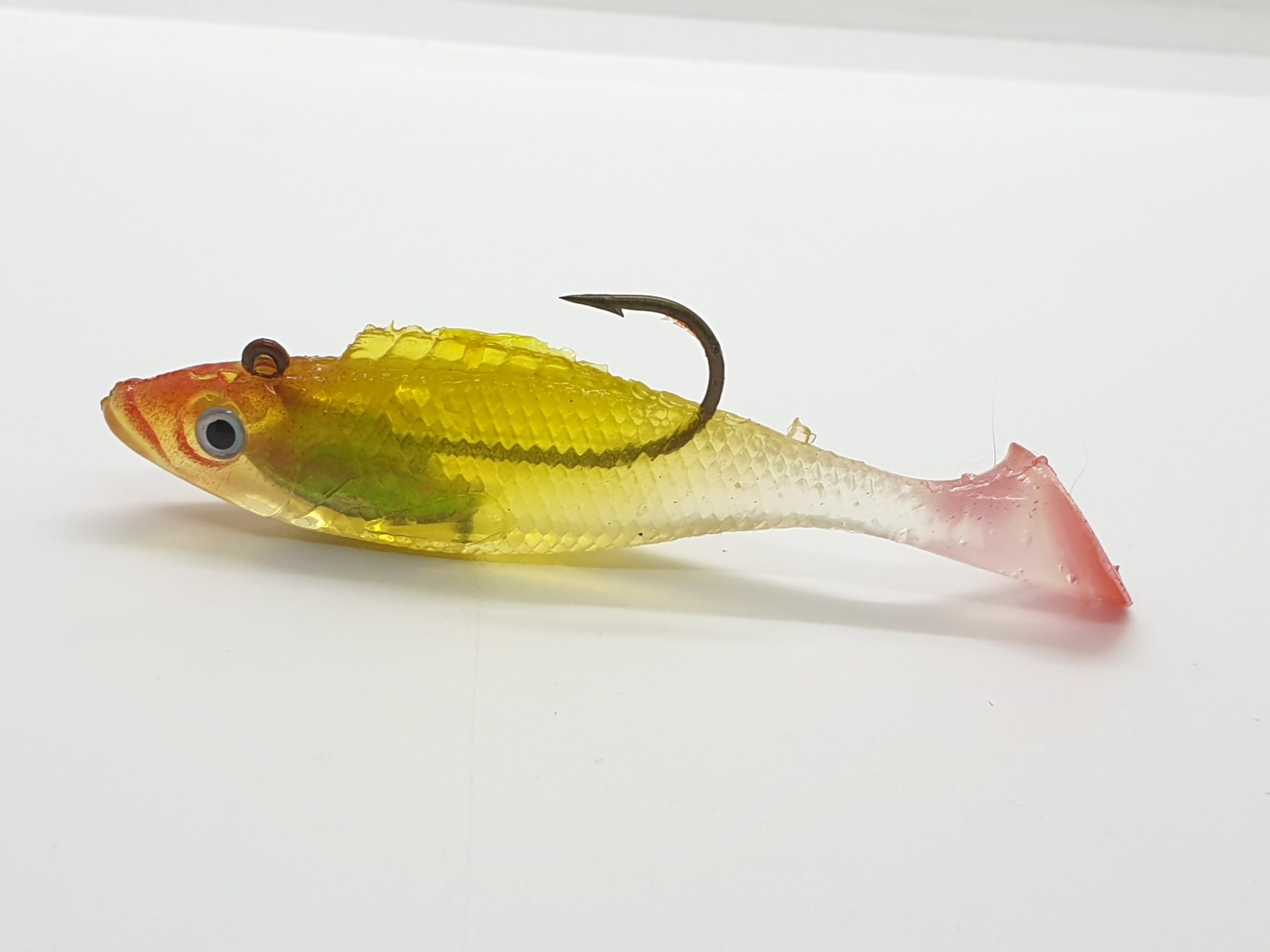 Fishing Lures Saltwater Silicone Soft Bait Artificial Baits, Fishing Spoon Single Hook | Fish Fishing Soft Lure | Pack of 1 (B0CLH3DVWQ) Amazon Price History, Amazon Price Tracker