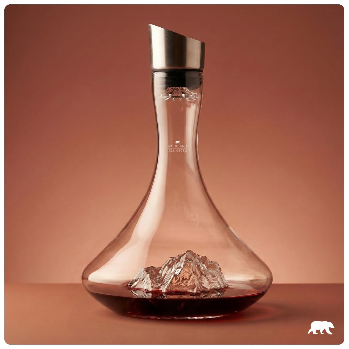Carafe à décanter le vin 1.8 L | Borosilicate de qualité supérieure soufflés artisanalement avec les montagnes en relief | Bouchon 3 en 1 (filtre, aérateur et bec verseur) (Mont Blanc)