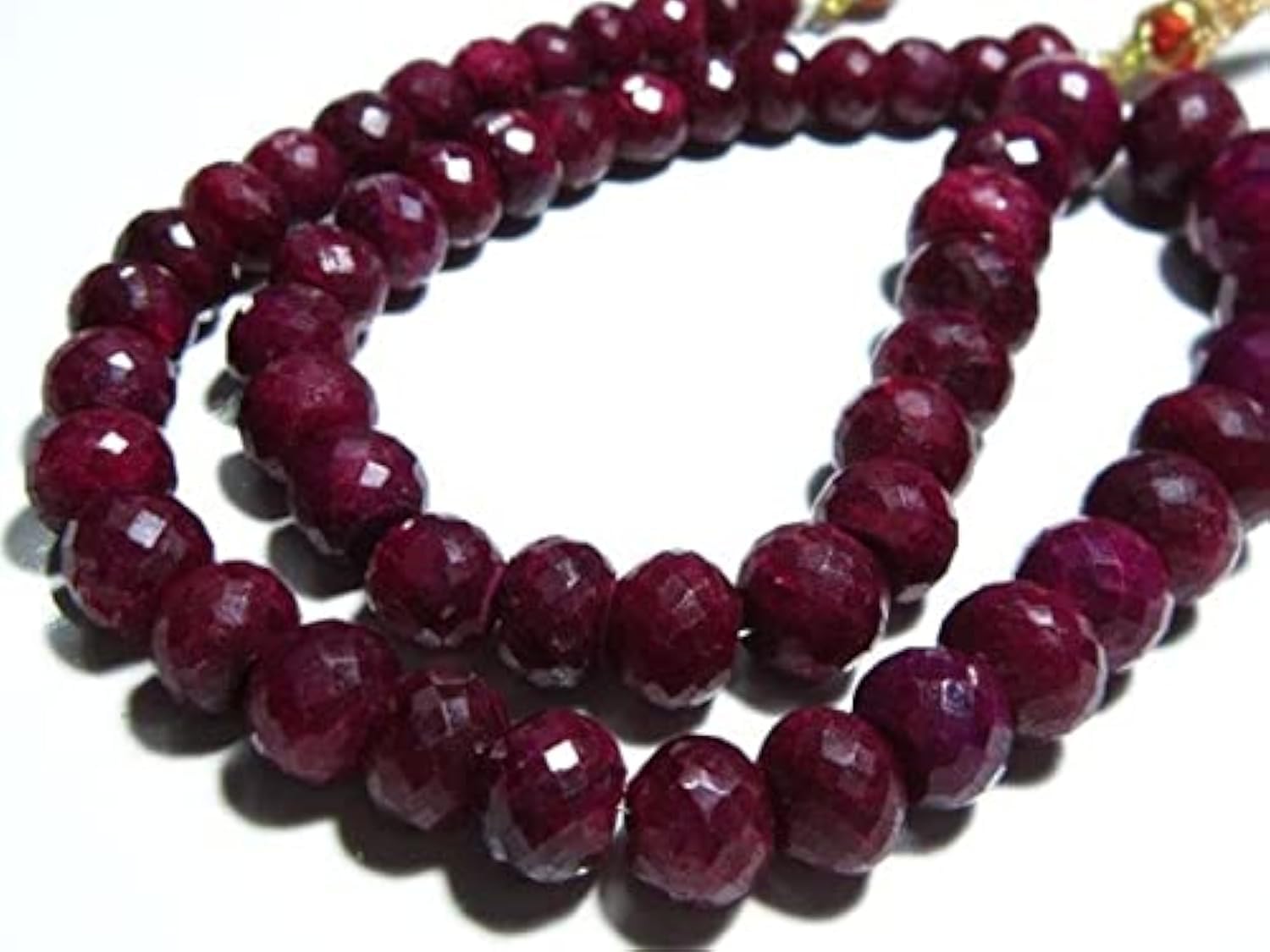 Grandes rondelles de rubis africain facettées, l'élément central pour collier de créateur
