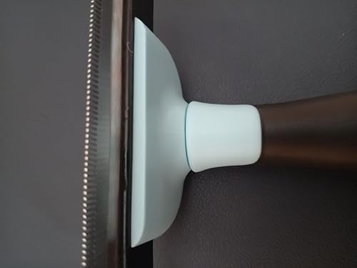 LAADI Deshedding Tool for Dogs and Cats — packaging and what arrives in the box