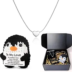 Presente Feminino Romântico Inesquecível Namorada Esposa Dia dos Namorados - Kit Pinguim de Crochê e Colar de Coração em Aço Inoxidável - Embalagem Premium para Surpreender
