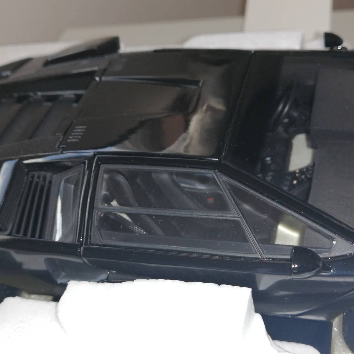 Amazon | 京商 KYOSHO 1/18 LAMBORGHINI COUNTACH LP400