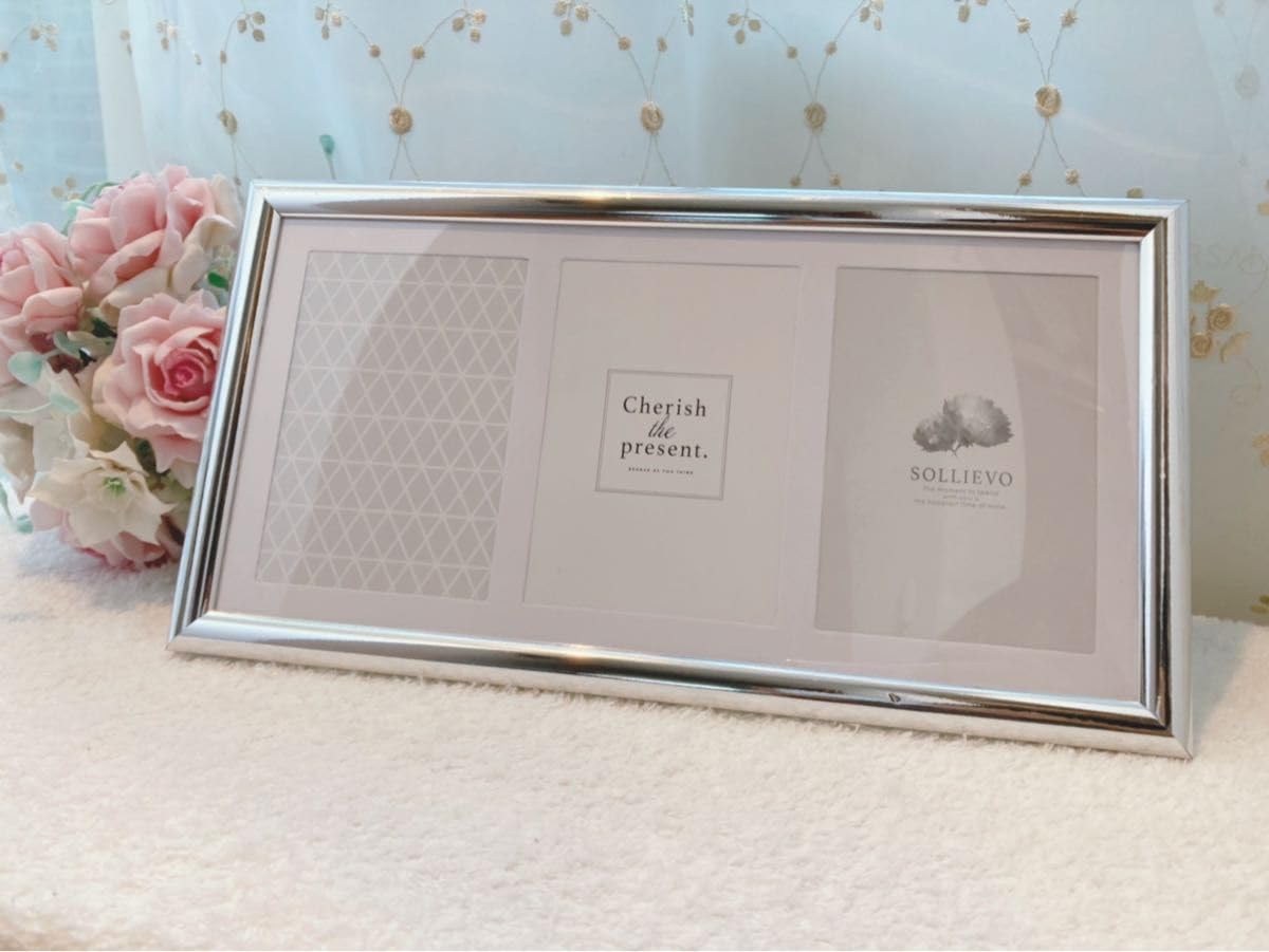 バラ装飾の壁掛けフォトフレーム 3連 プリザーブドフラワー 壁掛け