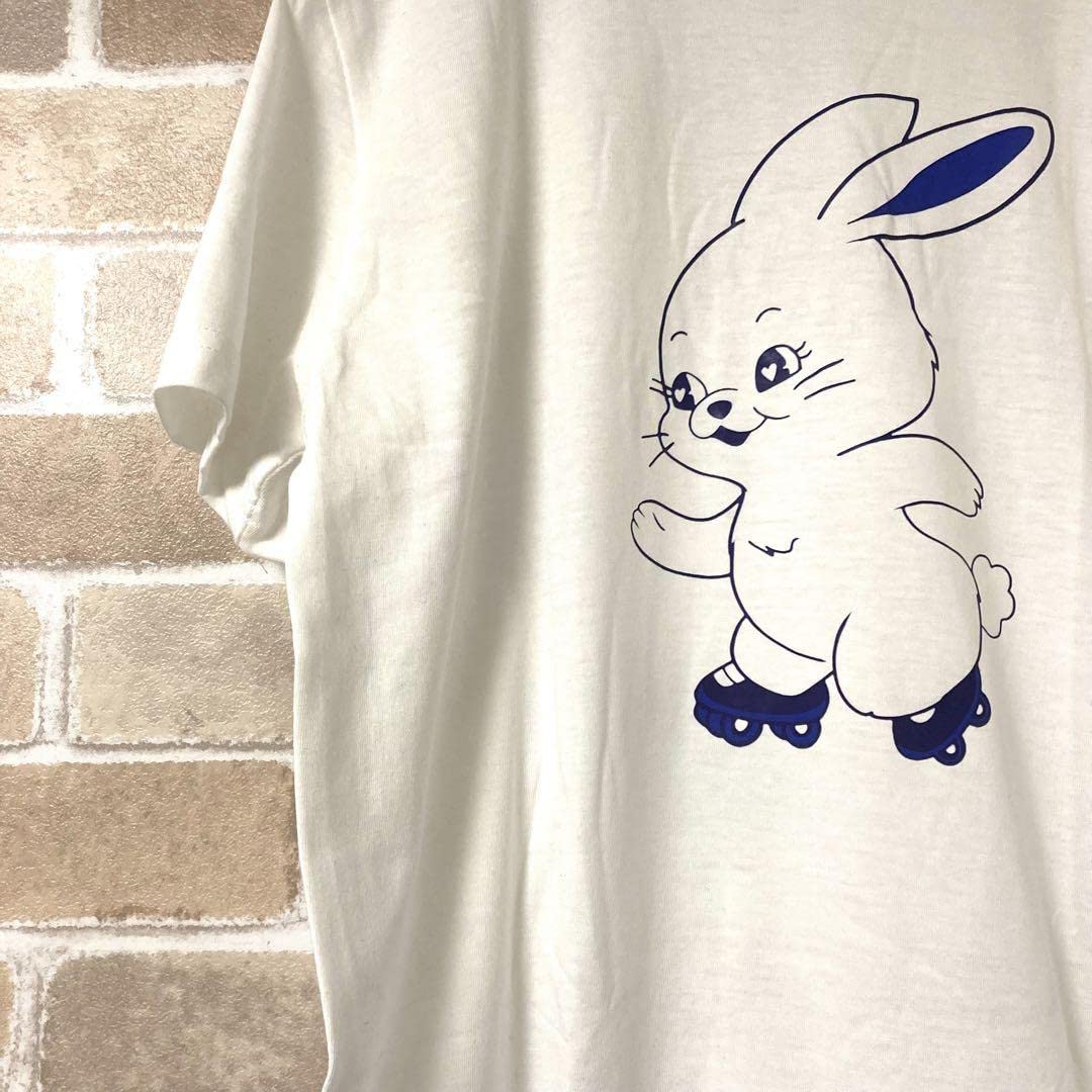 Amazon.co.jp: NewJeans ヘリン 白 S size Tシャツ うさぎ : ファッション