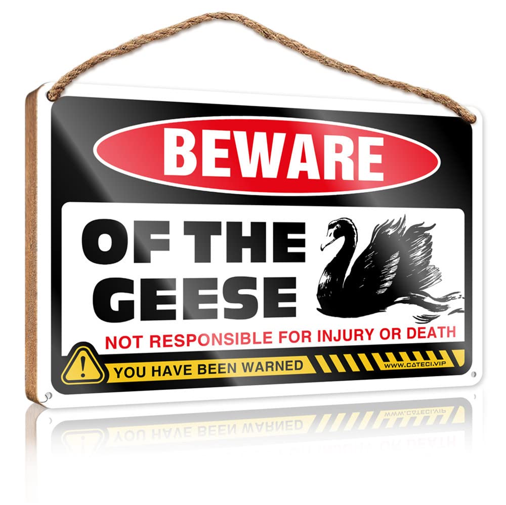 Hangding Wood Sign Beware Of Geese Wooden Sign Fall Porch Sign Man Cave Furniture(23X35CM)