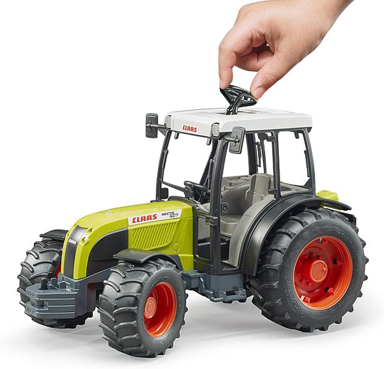 Bruder 02110 CLAAS Nectis 267 F