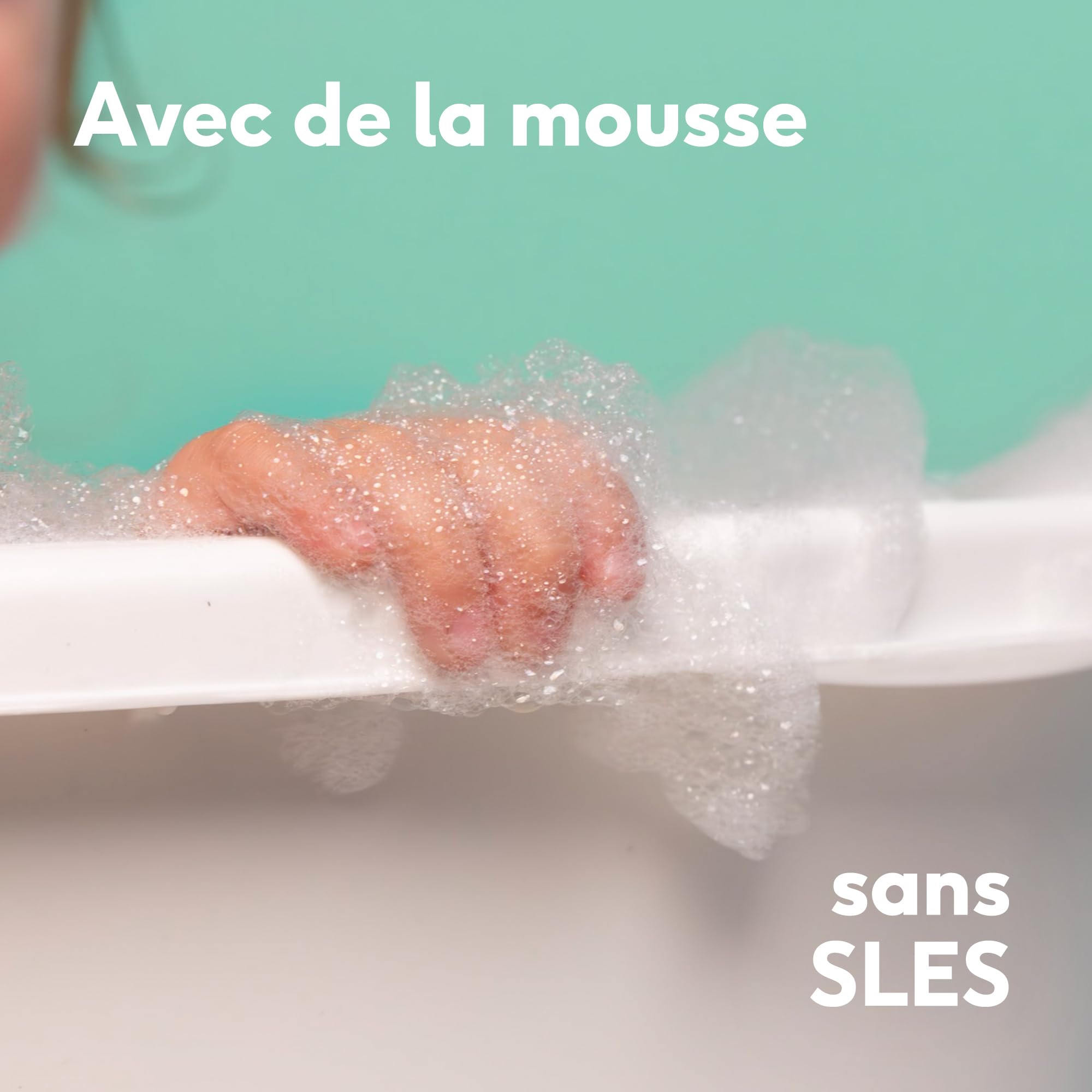 Naïf - Bain moussant nourrissant - Recharge - Bain moussant pour enfants à l'huile de coton - Soin bébé aux ingrédients d'origine naturelle - Vegan - Sans microplastiques ni huiles minérales - 500 ml