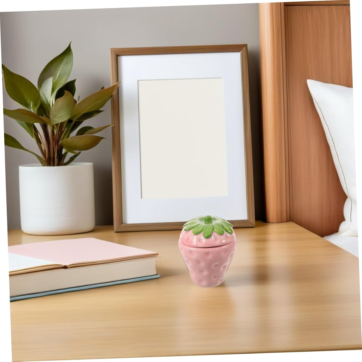 Ceramic Strawberry Shaped Candle Jar for DIY Candle Making Pink Empty Scented Cup Multipurpose Aromatherapy Wax Holder for Home and Everyday Stylish Decoration