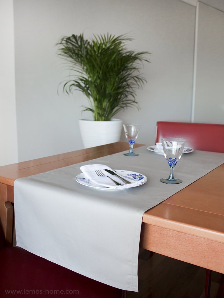 1 x runner da tavola colore grigio 45x150 cm 100% cotone 285 gr/qm. Di alta qualità. Lemos-Home