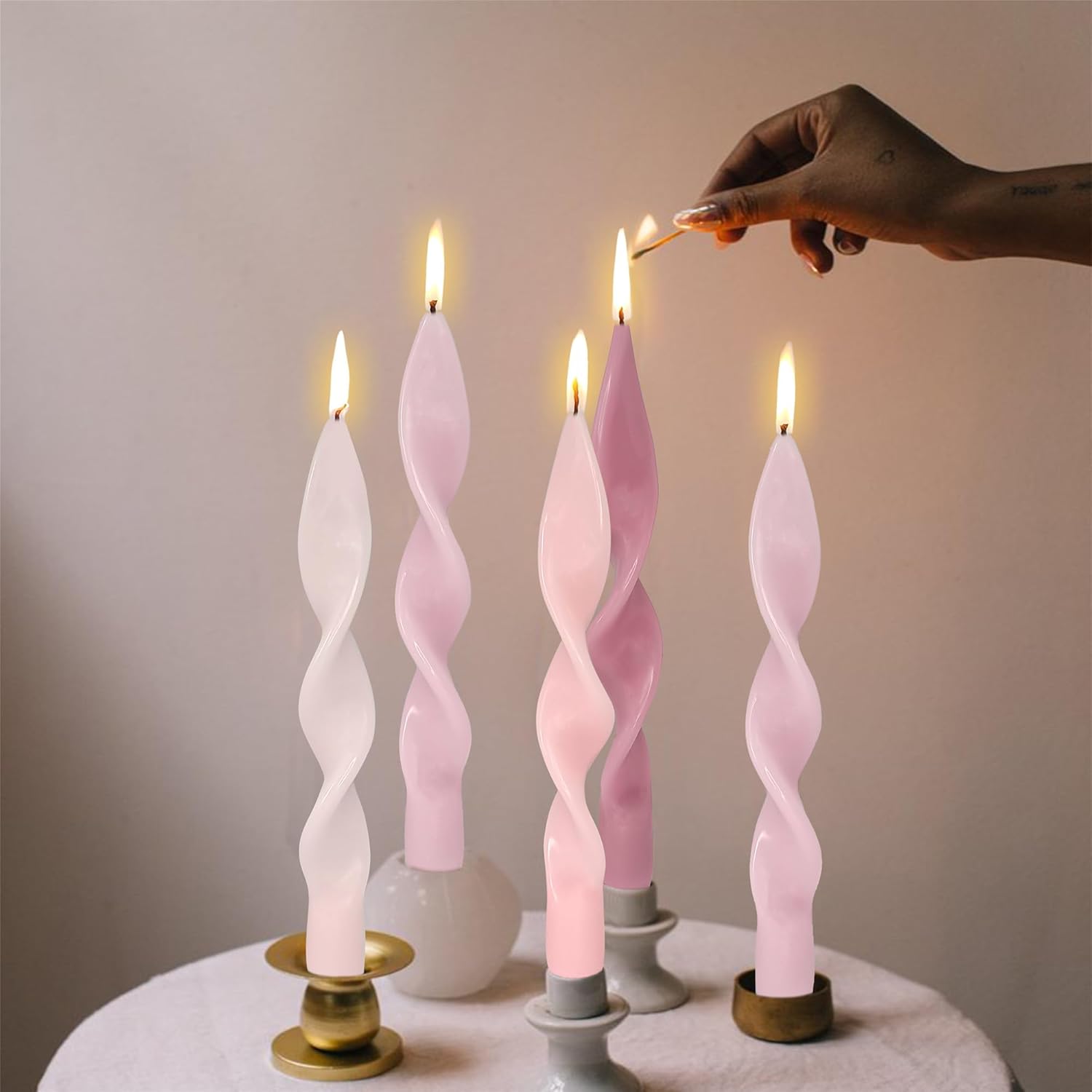 4pcs White Taper Candle Twisted Candlesticks and 4pcs Spiral Taper Candle Pink Candlesticks