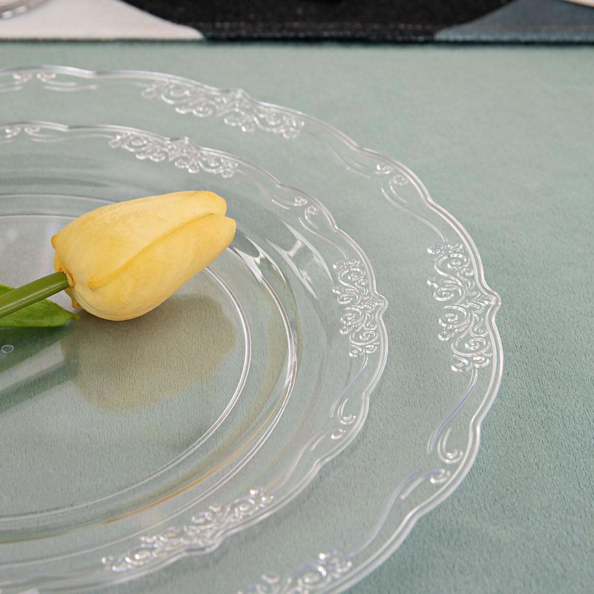 U-QE 100 Pieces Clear Plastic Plates - Clear Disposable Plates - Premium Hard Plastic Plates for Party, Holiday and Party Use Including 50 Dinner 10 '' & 50 Dessert Platos 7.5 '' - Image 6
