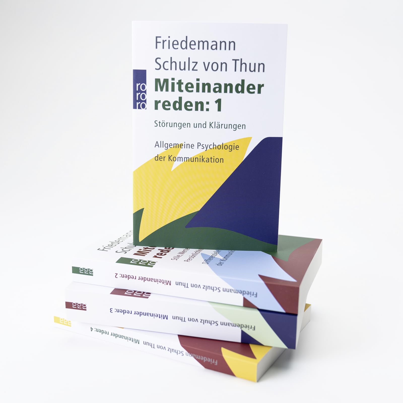 Miteinander reden 1– 4 (Faltschachtel): Störungen und Klärungen / Stile, Werte und Persönlichkeitsentwicklung / Das «Innere Team» und situationsgerechte Kommunikation / Fragen und Antworten