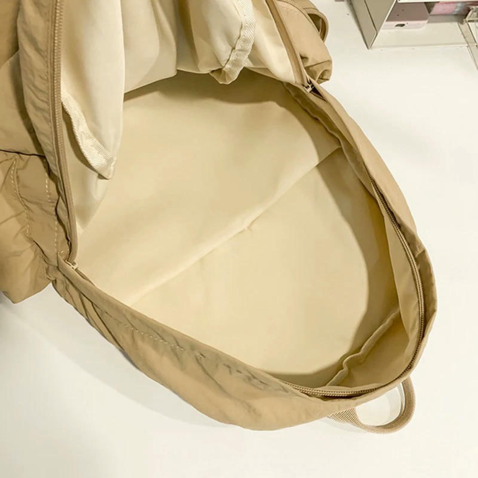 Miękki plecak ze sznurkiem - Wszechstronny o prostym designie do szkoły, podróży i codziennego użytku - khaki