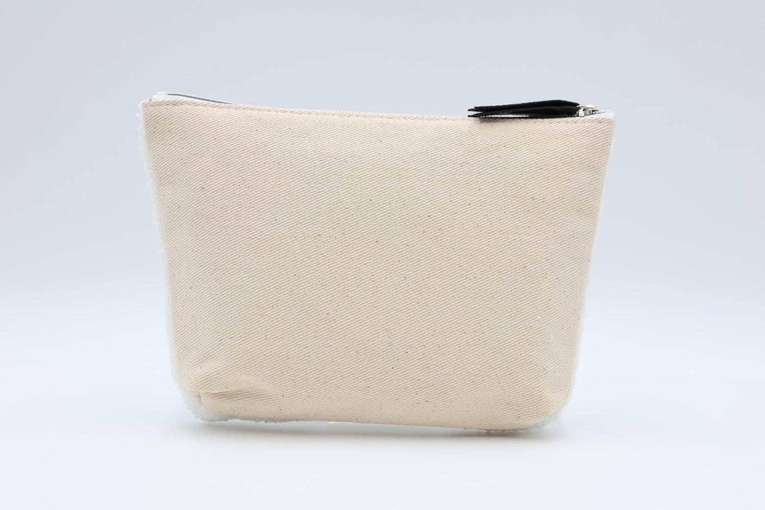 Peanuts(ピーナッツ Women's Fluffy and Cute Feel. Can be Used as a Makeup Pouch or for Small Items
