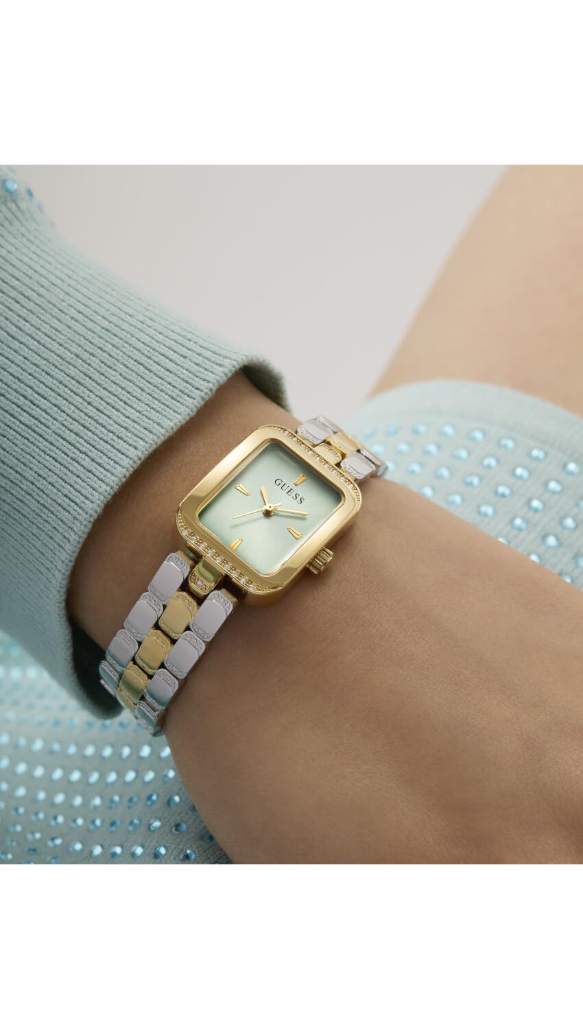 ZEGAREK GUESS - ISLA Kwarcowa / 1 ATM Kolor tarczy: Zielony Rozmiar obudowy: 22,00