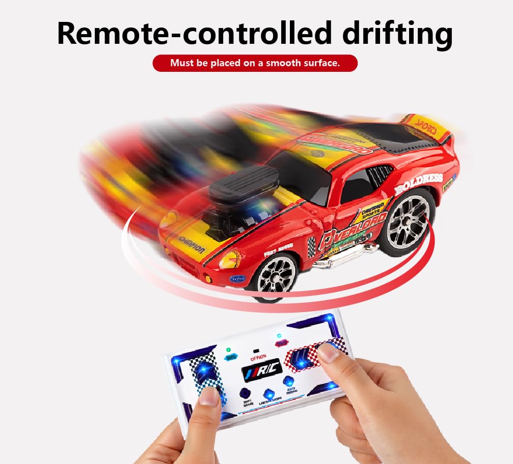 funnykid Mini Auto RC 1:64 – Auto Drift Telecomandata in Lega, 3 Velocità, Portata 30 m, Ricaricabile USB Type-C, Modulo 2.4GHz, Giochi con Coni – Regalo per Bambini Maschi e Femmine 6+