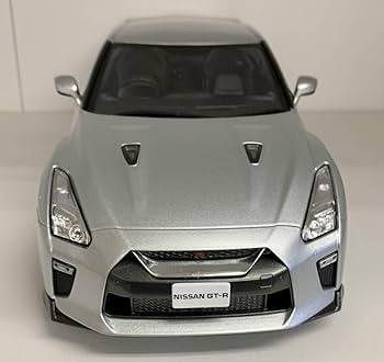 日産GTR 2017R35  1/18 ファースト　シルバー 日産GTR 2017R35 1/18 ファースト シルバー - メルカリ