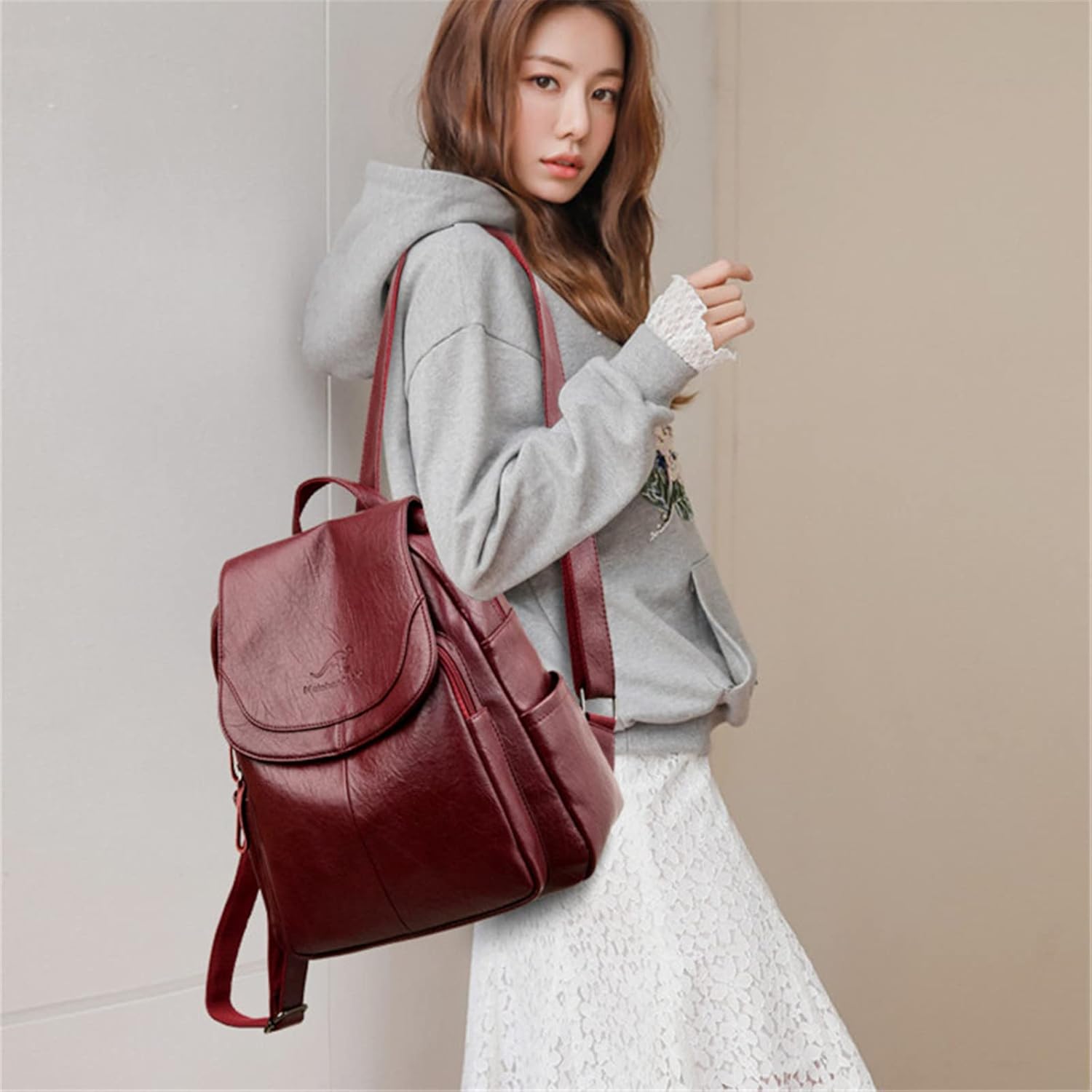 Bolsa Mochila para Mulher,Mochila Feminina Anti-roubo Moda Bolsa Couro Macio Modelo Vintage Versátil Mochila Feminina Pode Segurar o Tablet à Prova d’água Viagem Trabalho Bolsa… em promoção! Veja a oferta e mais achadinhos de Bolsas 6 Hoje é o melhor dia para comprar Bolsa Mochila para Mulher,Mochila Feminina Anti-roubo Moda Bolsa Couro Macio Modelo Vintage Versátil Mochila Feminina Pode Segurar o Tablet à Prova d’água Viagem Trabalho Bolsa… com aquele preço maroto! Promoção! Aproveite a oferta! 6