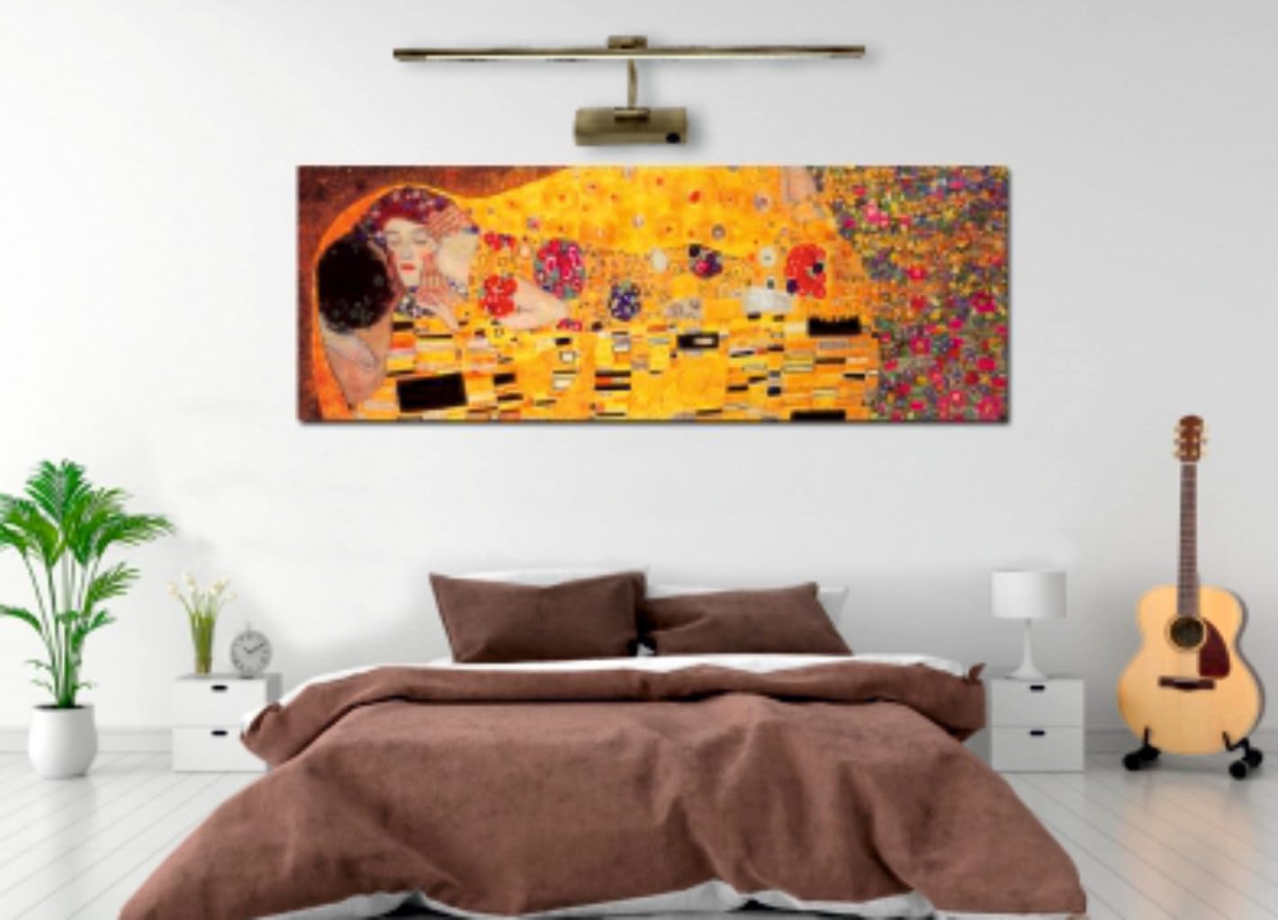 Aplique LED de pared para iluminar cuadros, espejos, murales, 12W estilo tradicional, luz cálida 3000K, bronce antiguo, articulado. 55cm. con interruptor