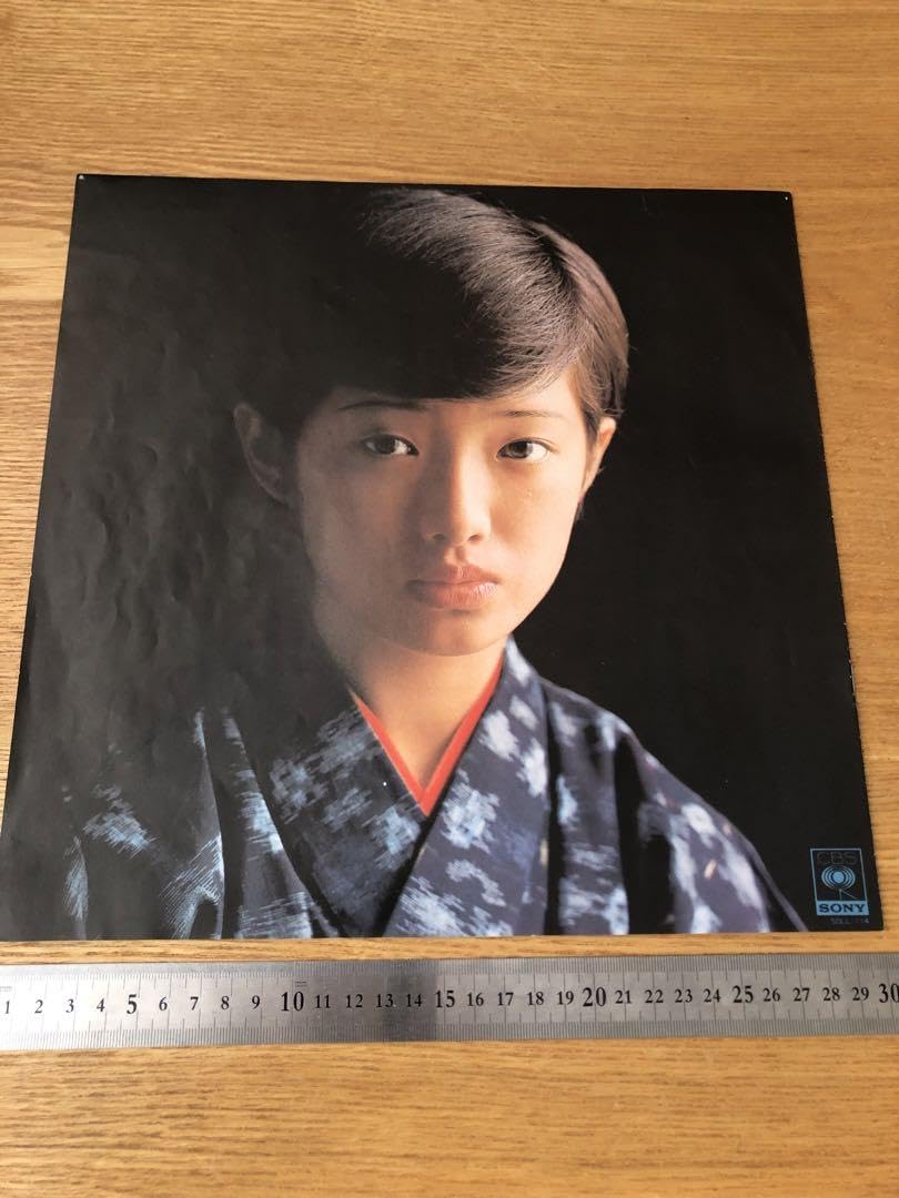 Amazon.co.jp: 山口百恵 ピンナップアイドル 70年代アイドル 絶版