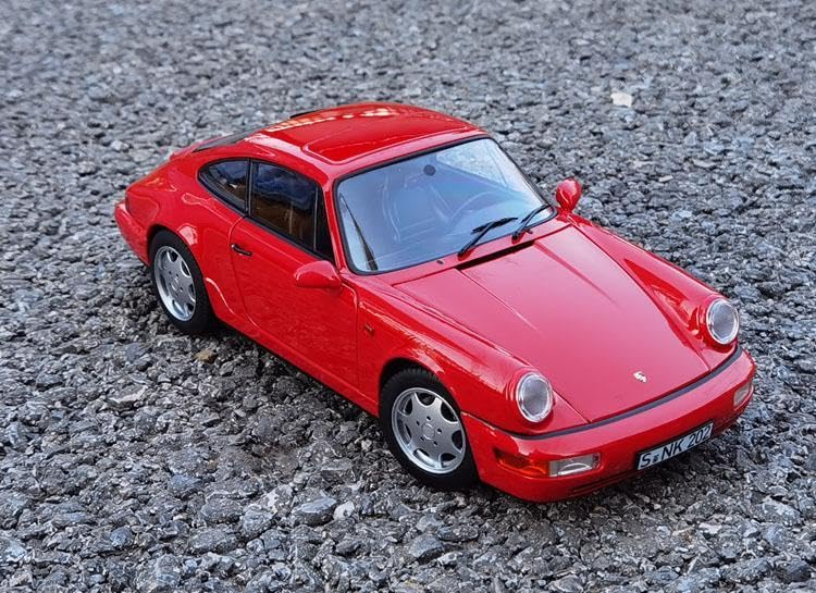 ミニカー 1/18 ポルシェ 911 カレラ 1992 NOREV レッド