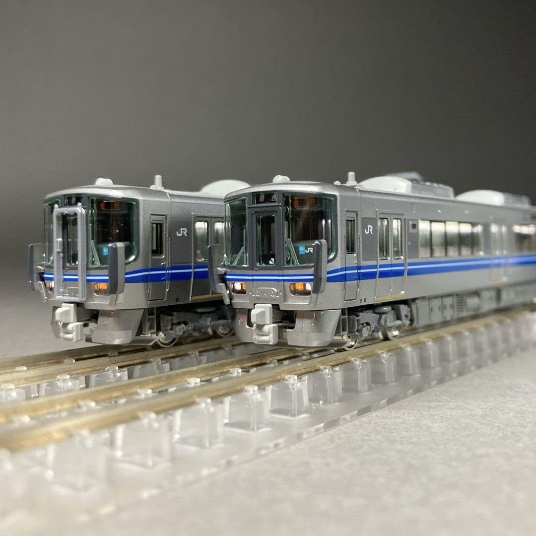 Amazon.co.jp: 室内灯付 521系2次車 2両セット KATO 10-1395 : おもちゃ