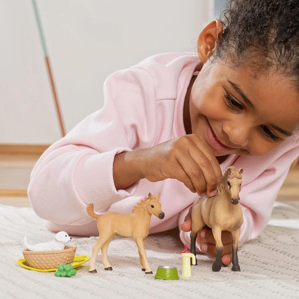 Schleich- Accessoire Les Soins pour bébé Animaux d'Horse Club Sarah, 42432, Multicolore