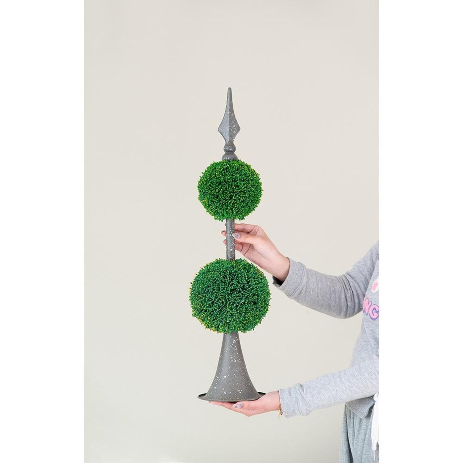 T2 CONCEPT 26” Tall Artificial Two Tiered Boxwood Topiary on Artistic Metal Spire, Faux Greenery, Home Decor Botanical Accent, for Living Room, Entryway, Porch