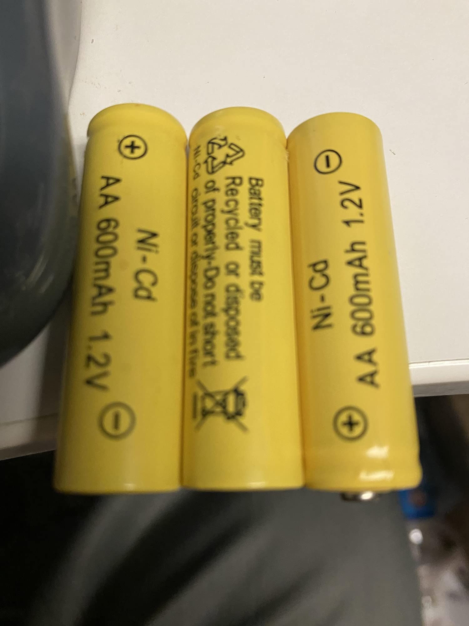 3 Rechargeable AA 600mAh ni-cd 1 2V Batteries