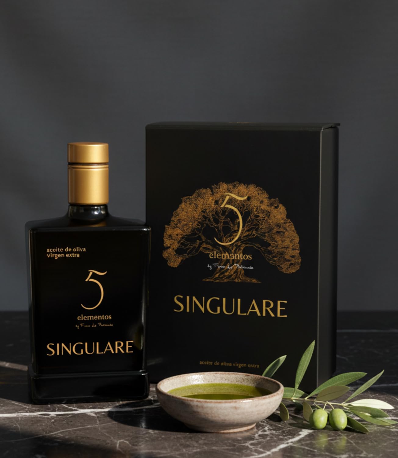 5 elementów Singulare - Premium Olej z oliwek z pierwszego tłoczenia 500 ml - Olej Pique Nowa Kampania 24/25 - Kolor Zielony i Intensywny Smak