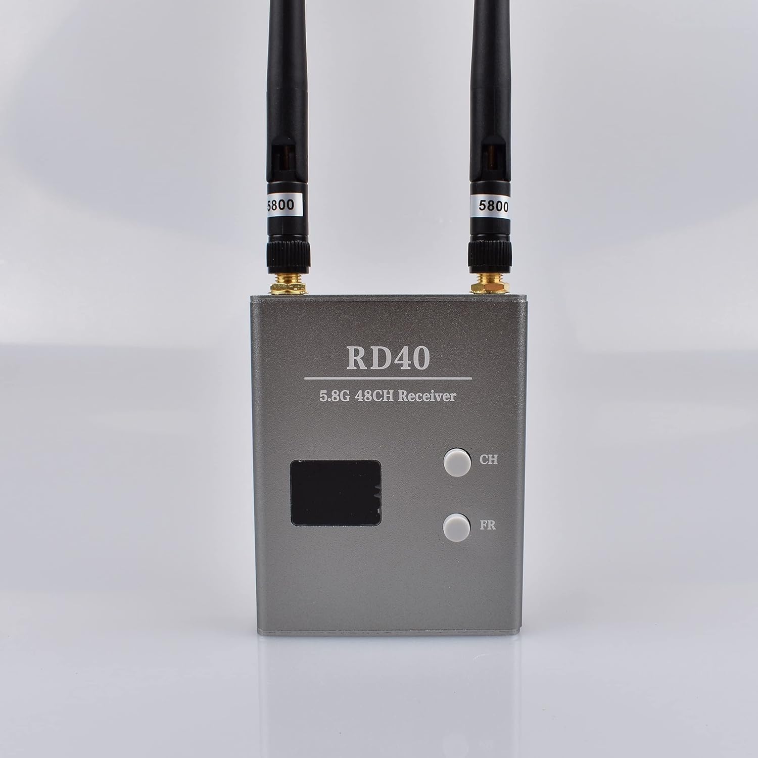 RD40 Receiver and included accessories