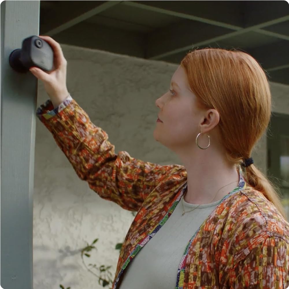 Videocamera esterna 4 Blink con Videocitofono Blink, modulo di sincronizzazione di base incluso