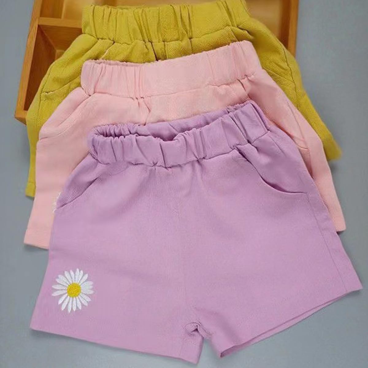 3er Pack Mädchen Shorts Hotpants Sommer Baumwolle Leinen Kurze Hosen mit Daisy Stickerei Baby Kinder Sommerhosen Leichte Atmungsaktive Einfarbige Lässige Kurz Hose Gr. 86/98/104/116/128/134/146