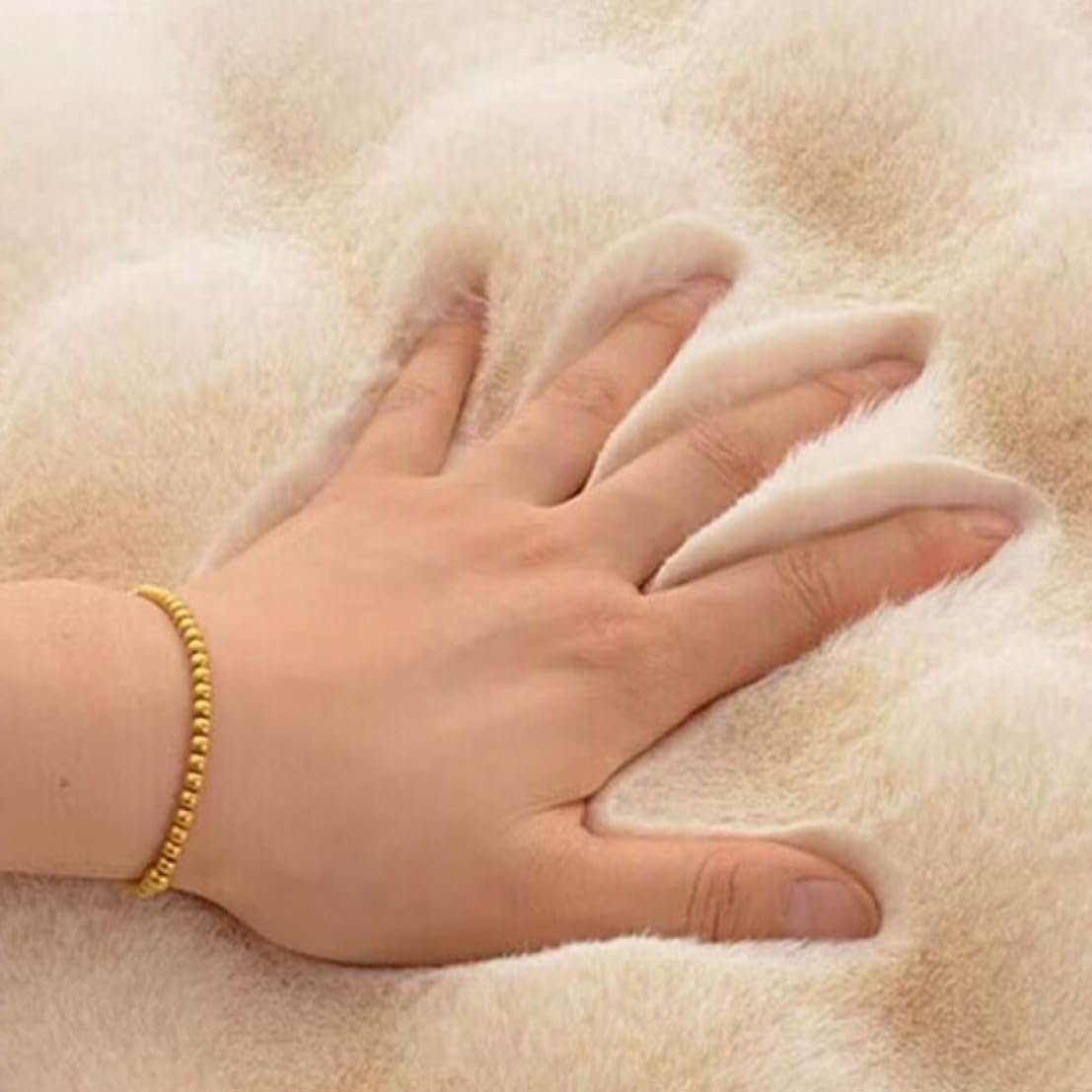 Amazon｜[ZS2L7] ラグ カーペット フェイクムートンラグ 洗える 滑り