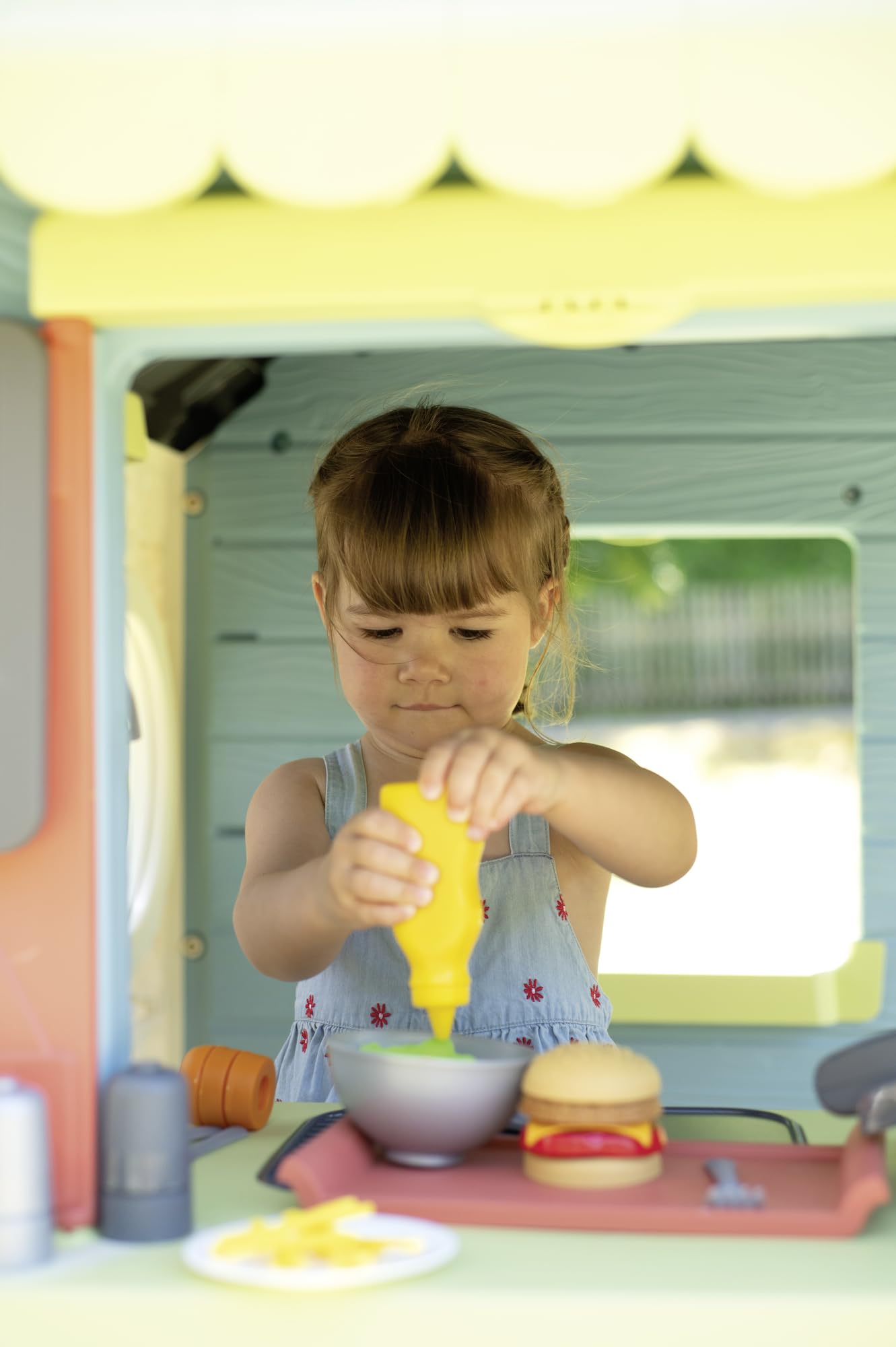 Smoby Life Chef House - Casa Restaurante de Juguete y Cocina para Niños, 48 Accesorios, Caja Registradora, Cocina, Juguete Educativo, protección Anti-UV, Material Reciclado, +2 Años (7600810407)