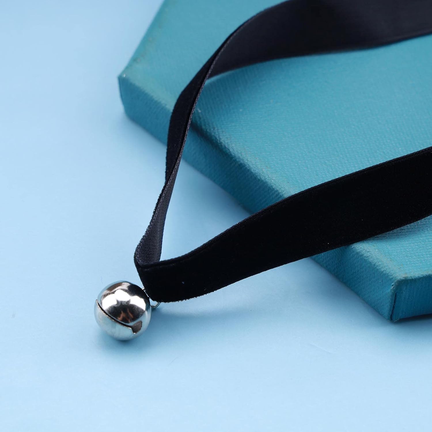 Vintage Satin Choker Necklace Gold Ball Pendant Necklace Short Velvet Necklace Punk Black Wide Leather Necklace Chain for Women and Girls - Image 4