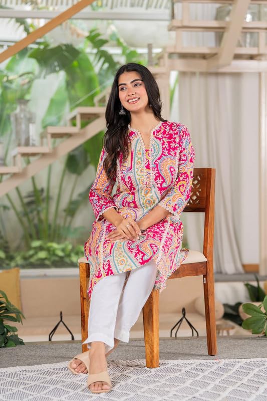 Image of Women's Pure Cotton Floral Printe Straight Single Kurti